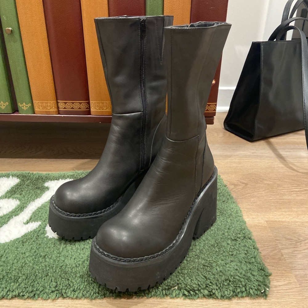 COPY - UNIF Parker boots size 9 in black
